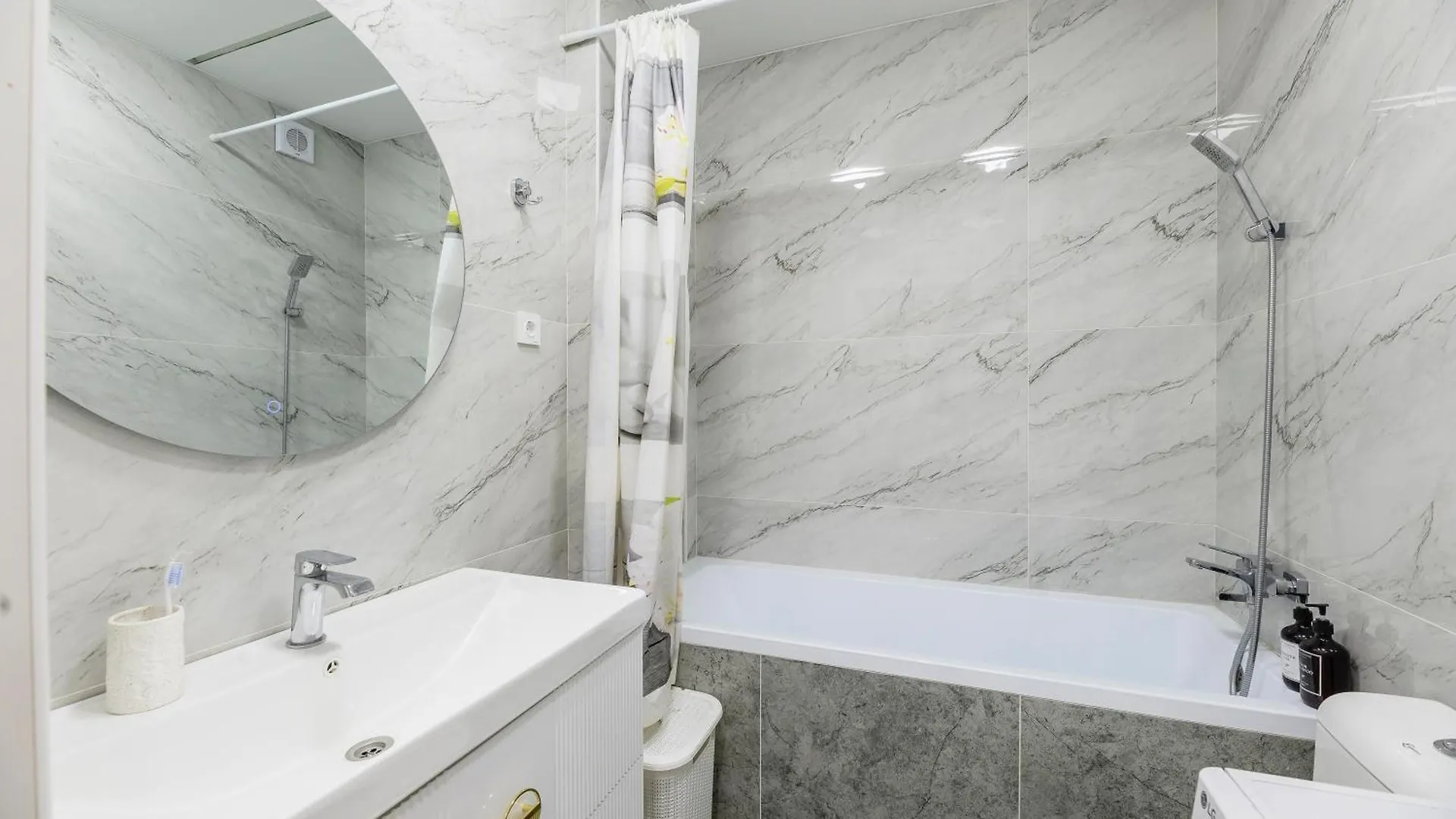 Стильная 2Х Комнатная Квартира В Жк Green City 122 Almaty Apartment